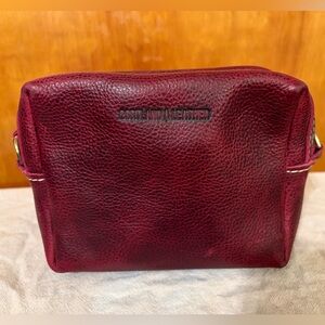 Portland Leather Small Zippered Crossbody Purse